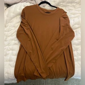 Lululemon Fundamental LS